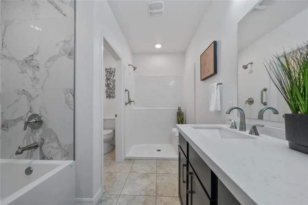 880 NW 251ST DRIVE Newberry, FL 32669