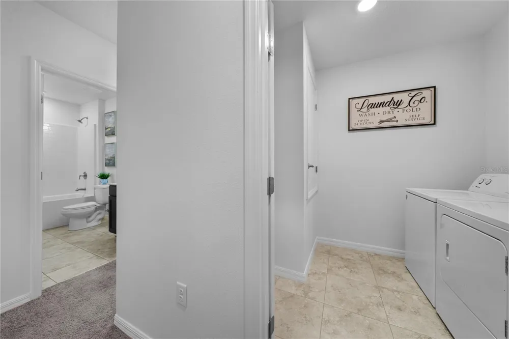 880 NW 251ST DRIVE Newberry, FL 32669