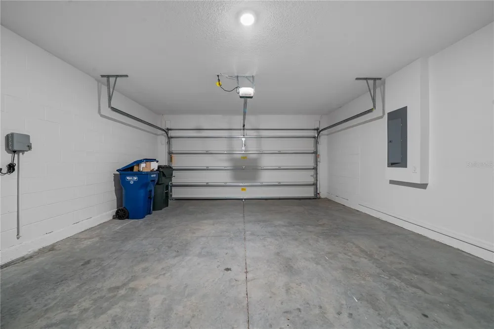880 NW 251ST DRIVE Newberry, FL 32669