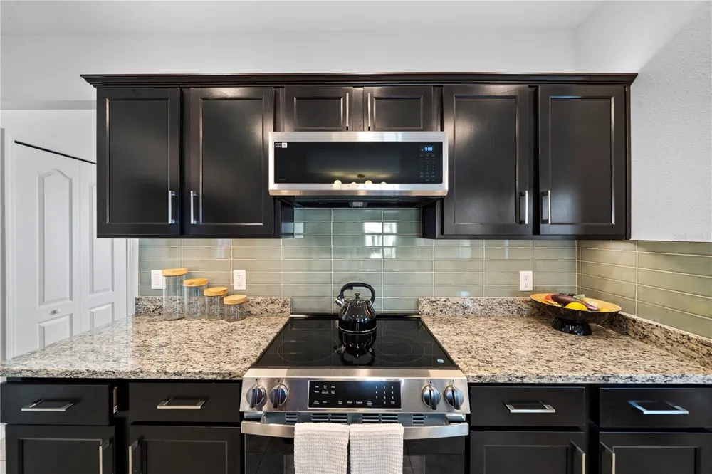 880 NW 251ST DRIVE Newberry, FL 32669