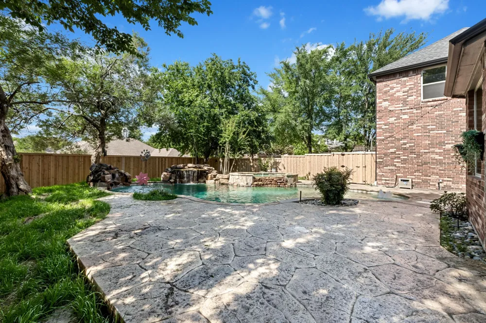 2405 Highgate Drive McKinney, TX 75070