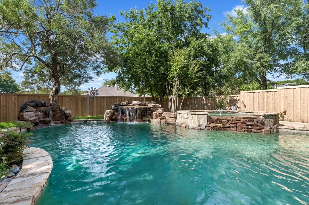 2405 Highgate Drive McKinney, TX 75070