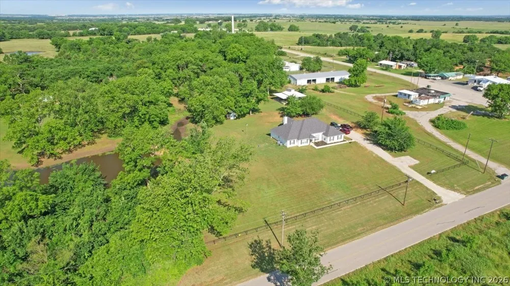 17957 Bridgeview Road Madill, OK 73446