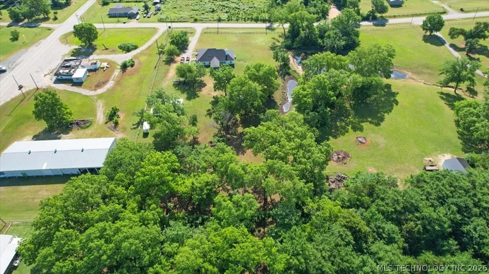 17957 Bridgeview Road Madill, OK 73446