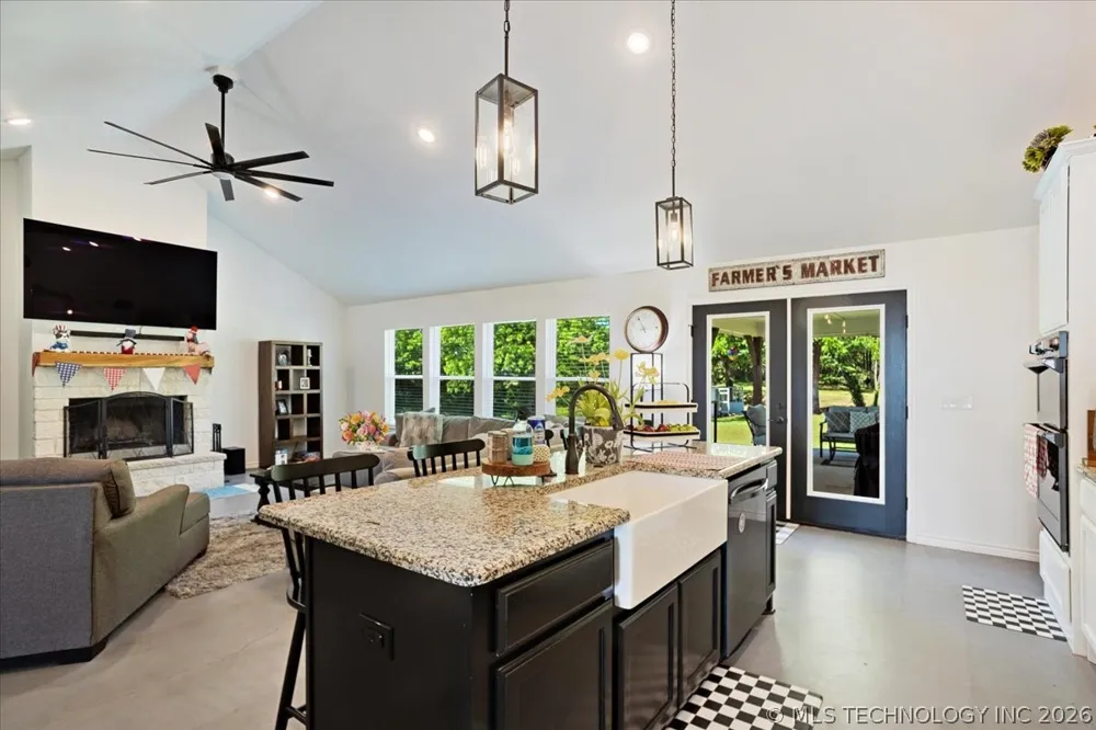 17957 Bridgeview Road Madill, OK 73446