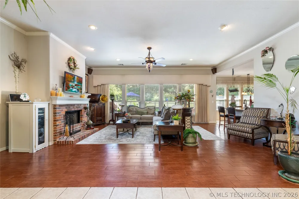 5080 Lake Breeze Road Grove, OK 74344