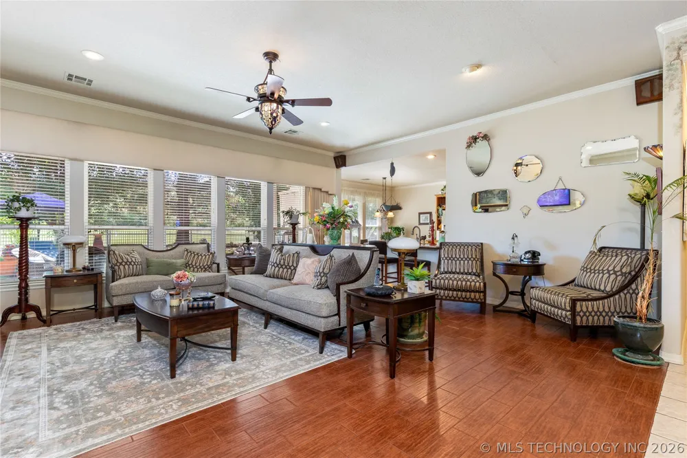 5080 Lake Breeze Road Grove, OK 74344