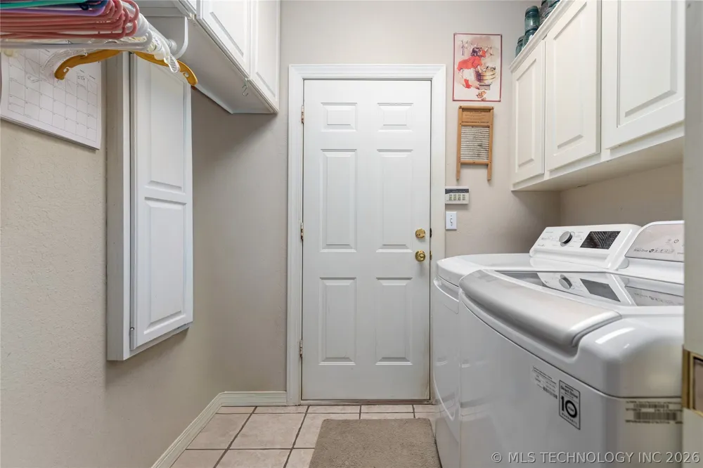 5080 Lake Breeze Road Grove, OK 74344