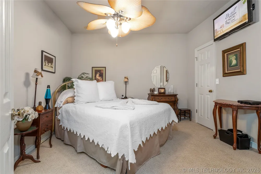 5080 Lake Breeze Road Grove, OK 74344