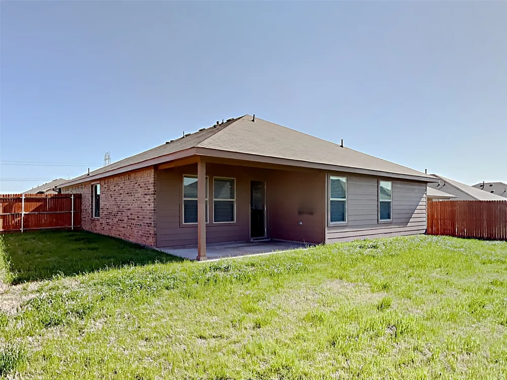 900 Walls Boulevard Crowley, TX 76036