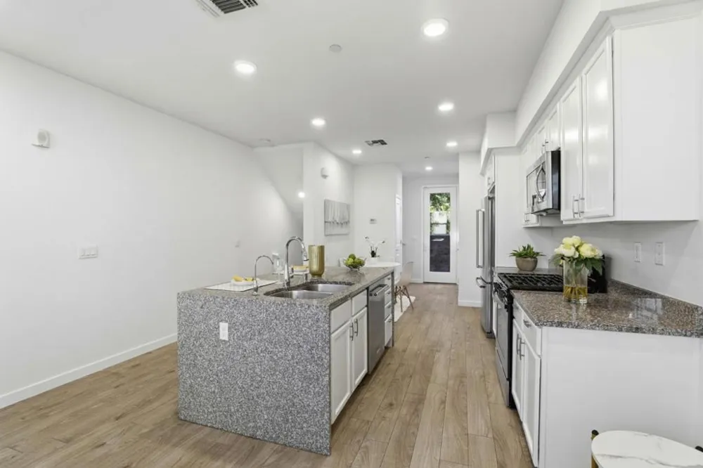 876 Garden Street Milpitas, CA 95035