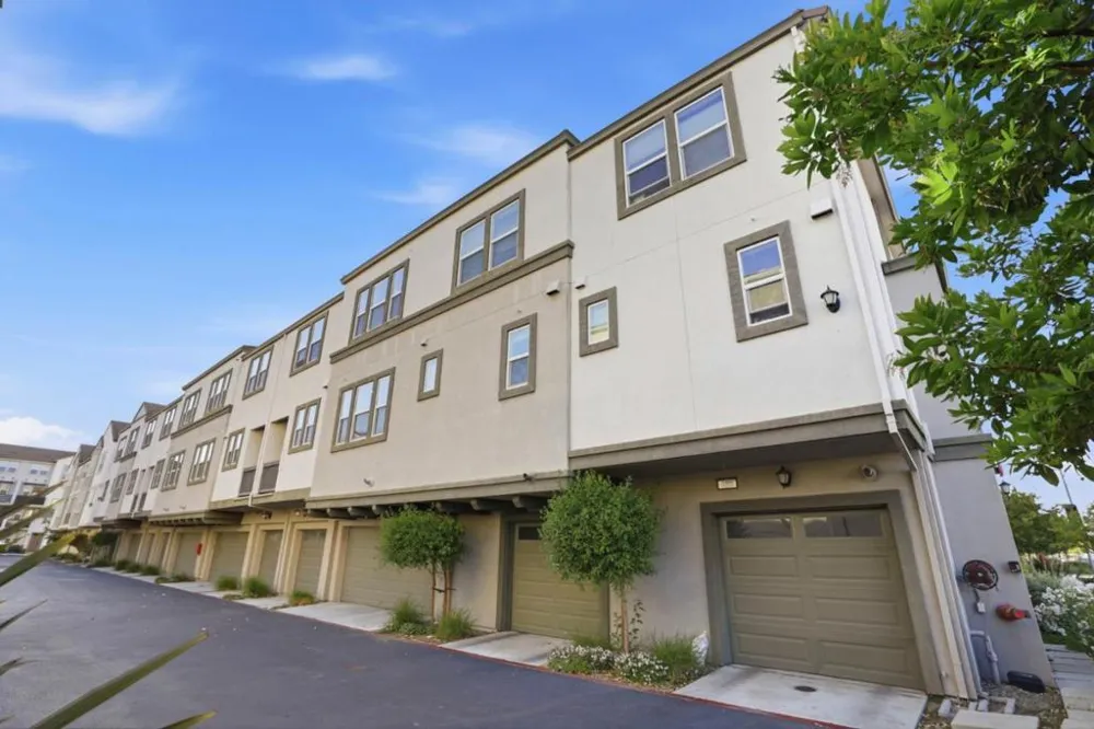876 Garden Street Milpitas, CA 95035