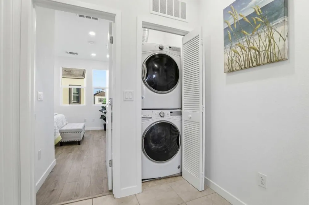 876 Garden Street Milpitas, CA 95035