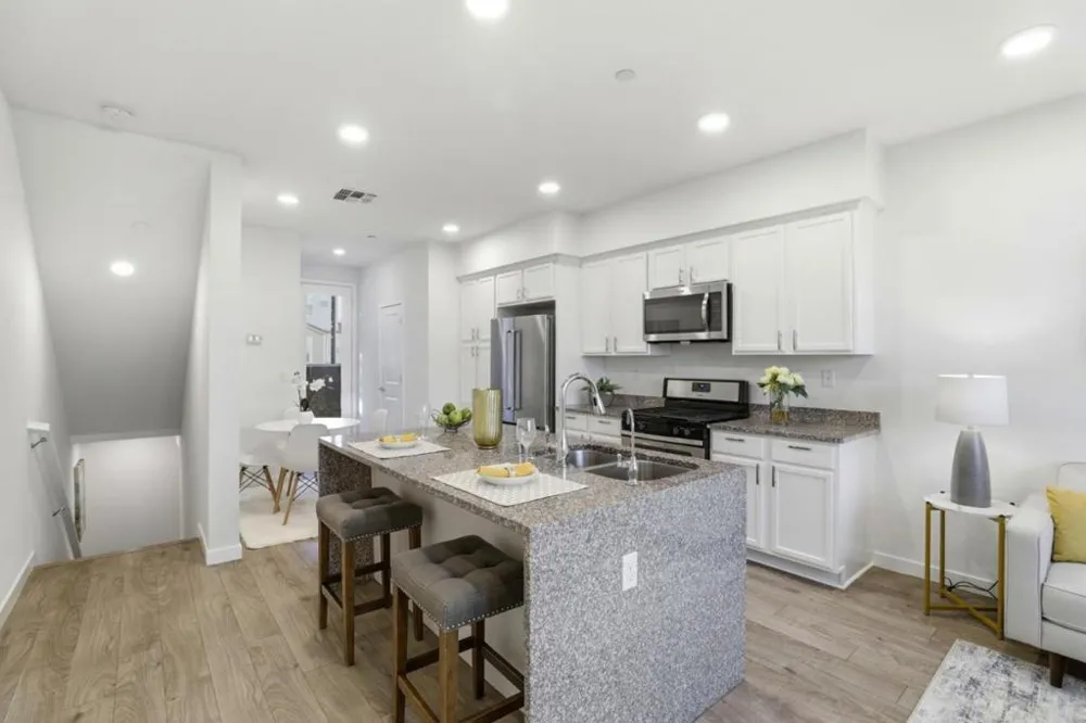 876 Garden Street Milpitas, CA 95035