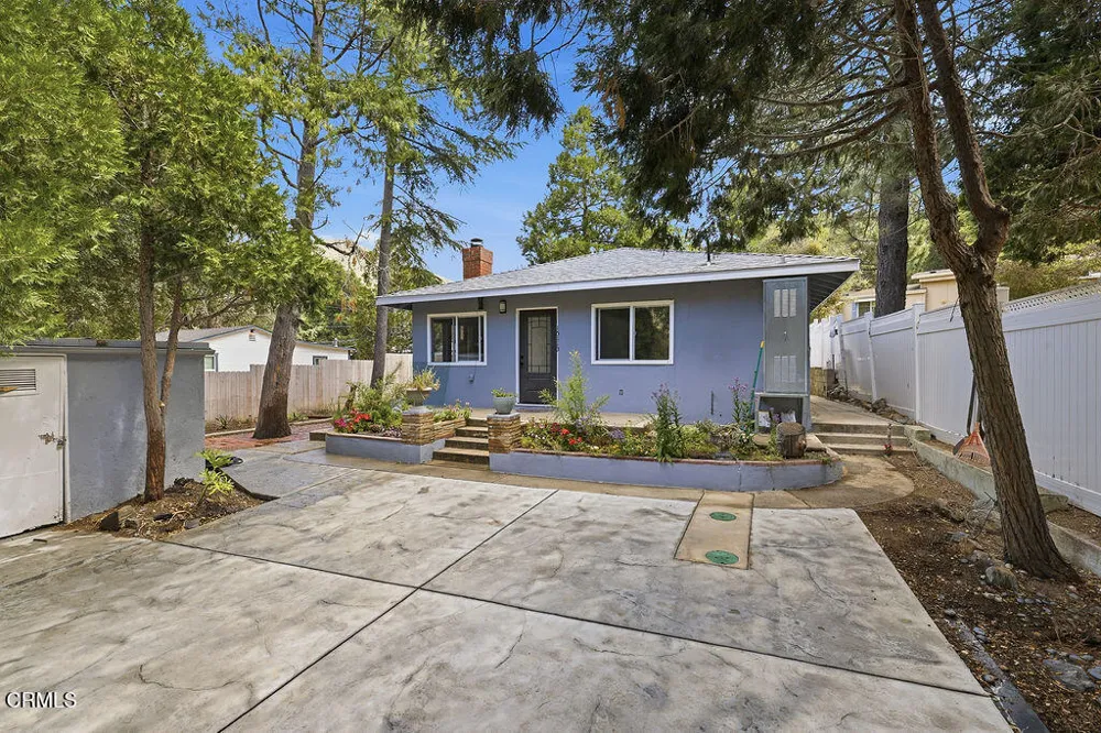 15113 Calle Los Elegantes Santa Clarita, CA 91390