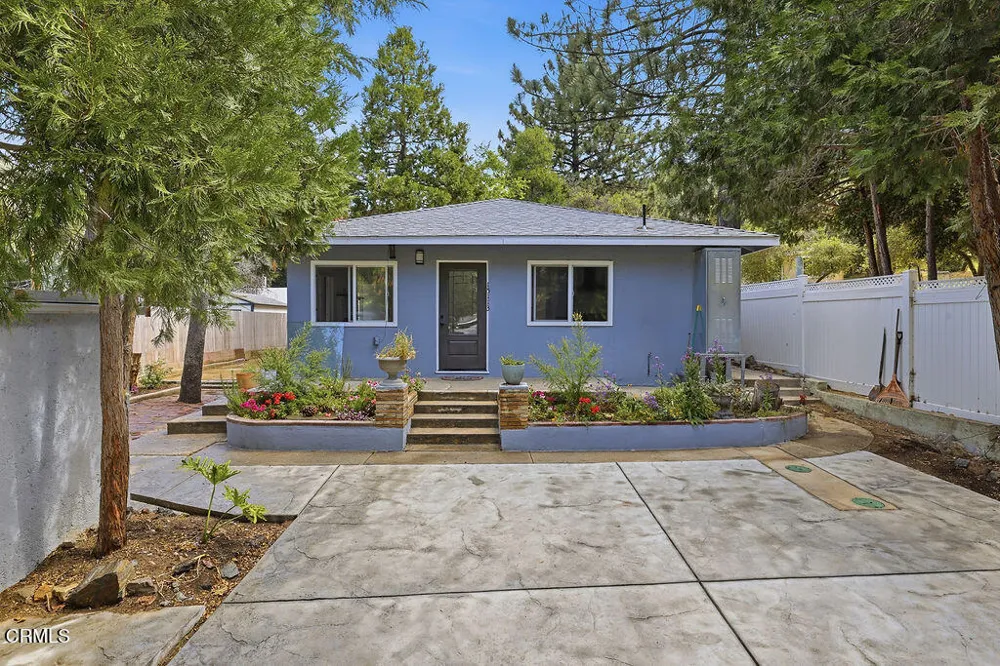 15113 Calle Los Elegantes Santa Clarita, CA 91390