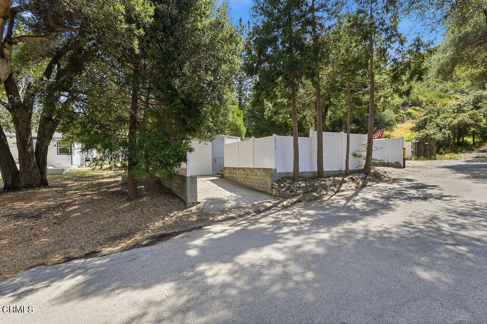 15113 Calle Los Elegantes Santa Clarita, CA 91390