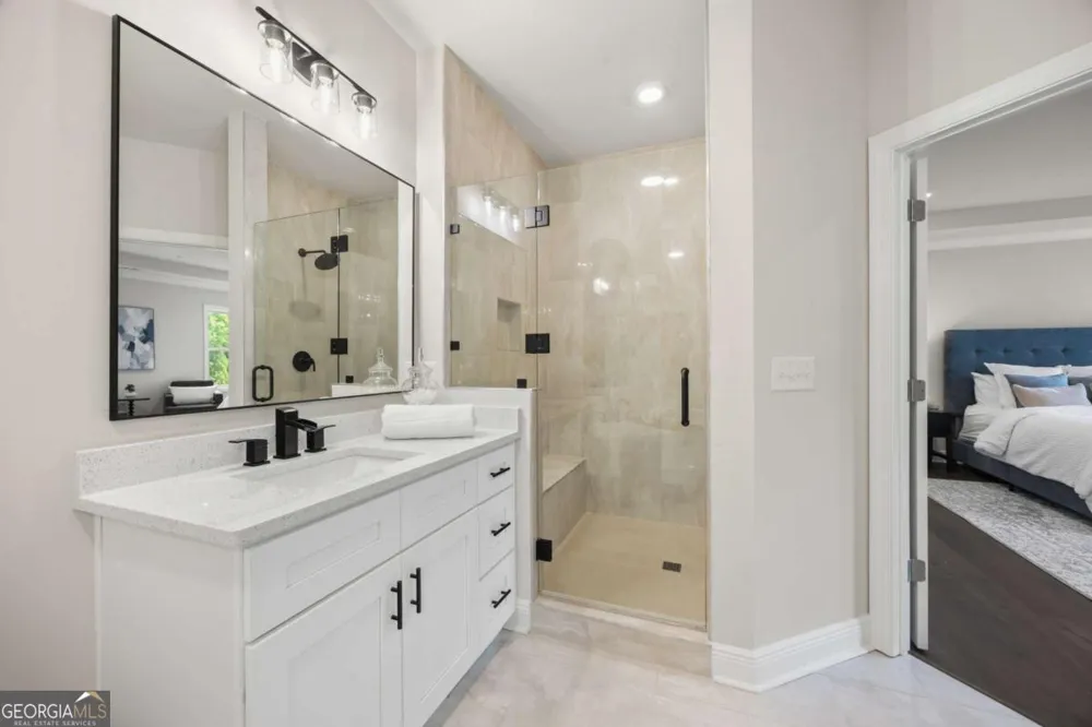 118 Via Roma Woodstock, GA 30188