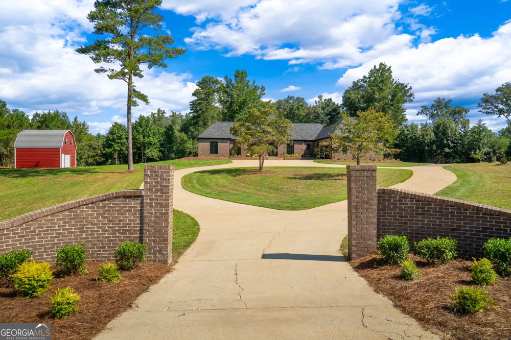 1360 Gum Creek Airport RD Roopville, GA 30170