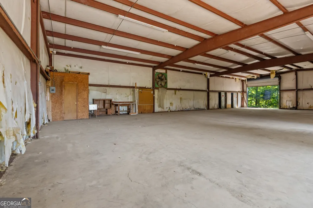 1360 Gum Creek Airport RD Roopville, GA 30170