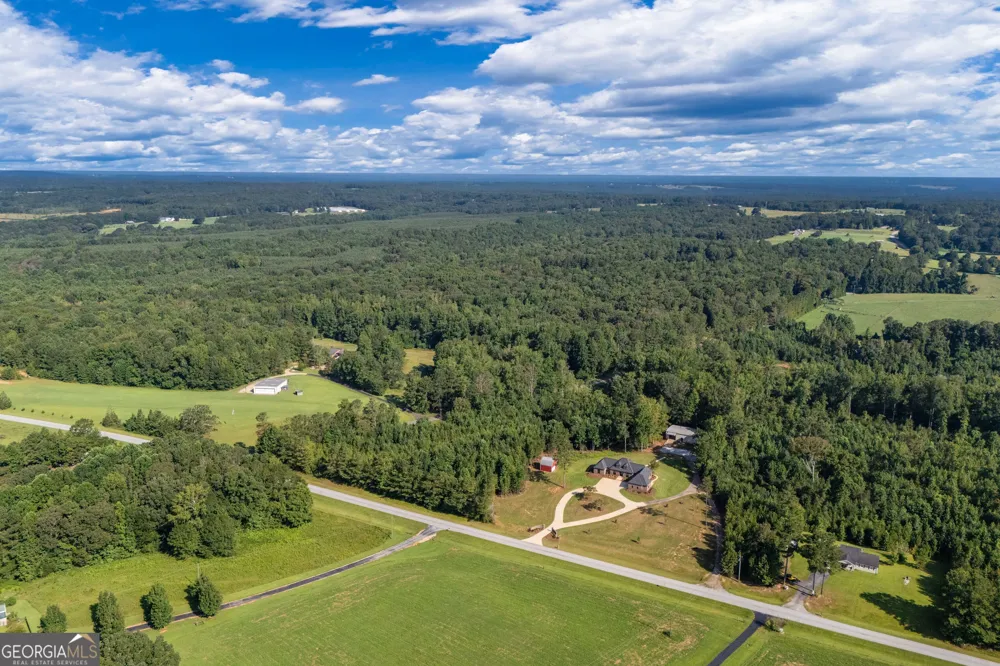 1360 Gum Creek Airport RD Roopville, GA 30170