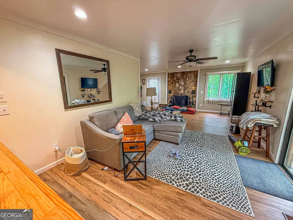 407 Hillside DR Clayton, GA 30525