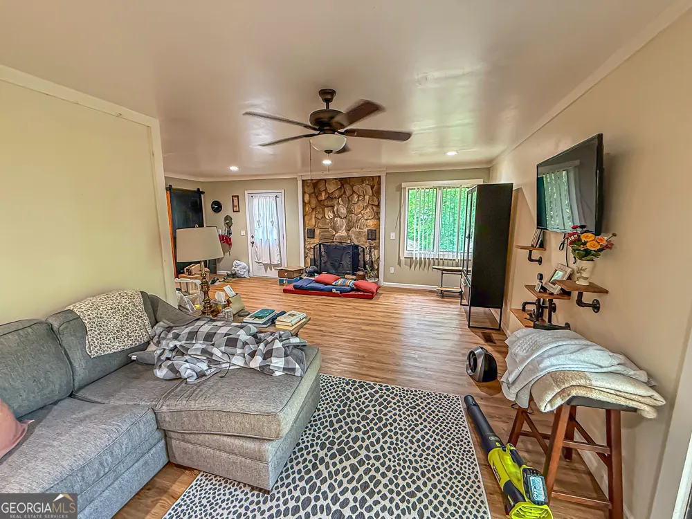 407 Hillside DR Clayton, GA 30525