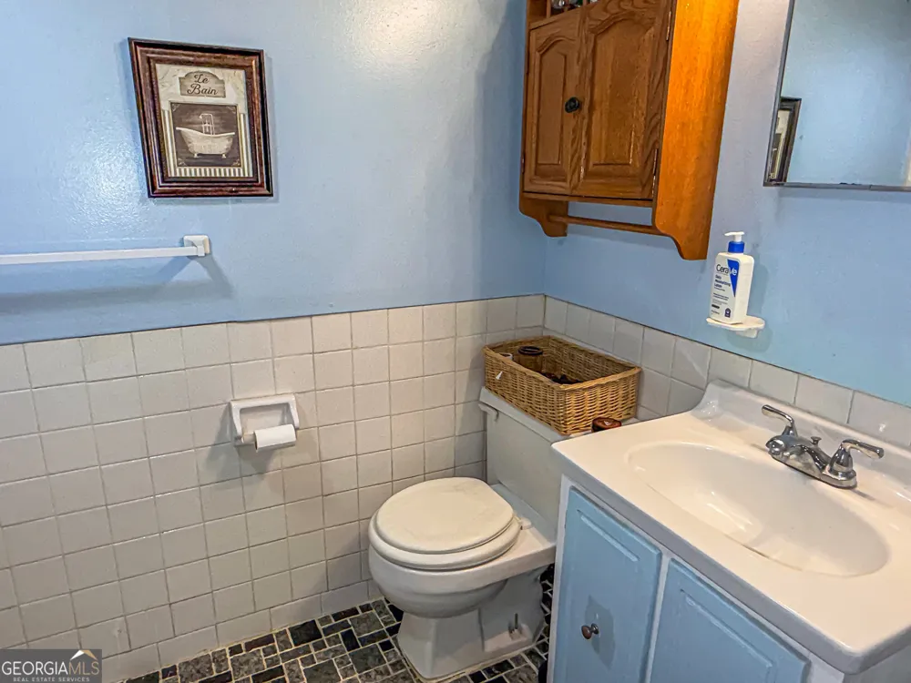 407 Hillside DR Clayton, GA 30525