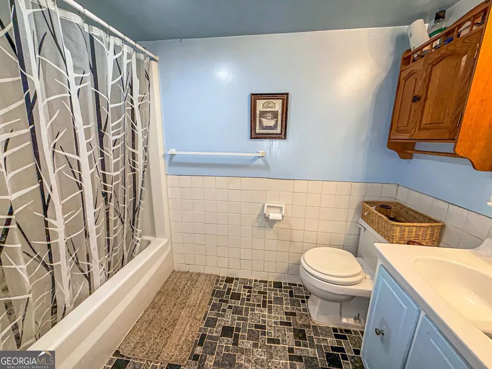 407 Hillside DR Clayton, GA 30525