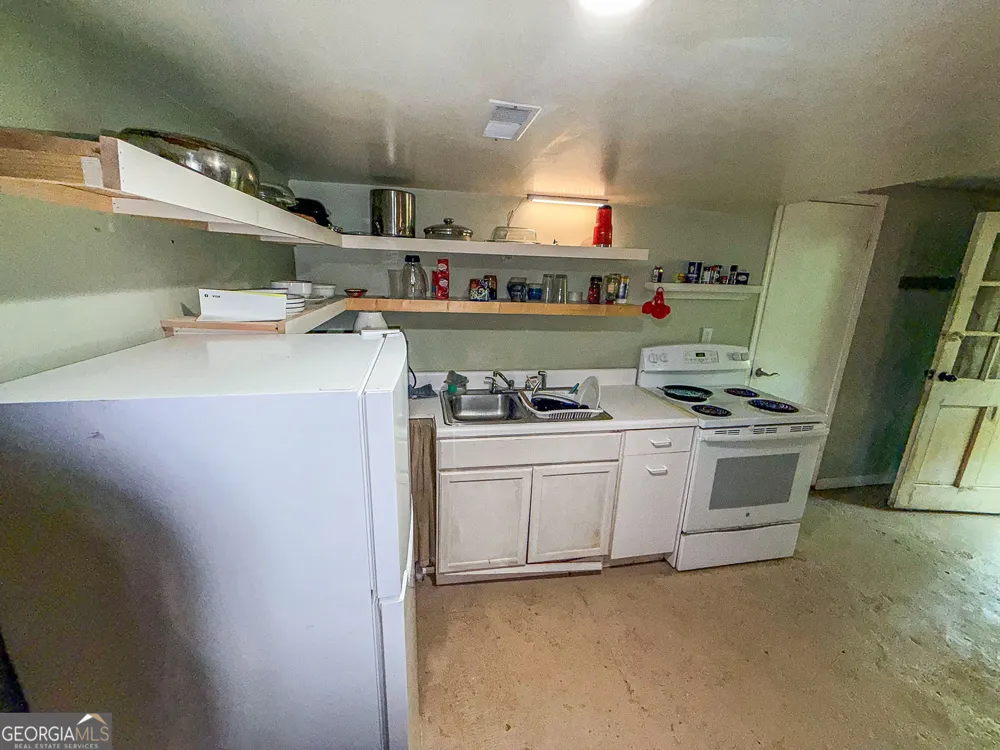 407 Hillside DR Clayton, GA 30525