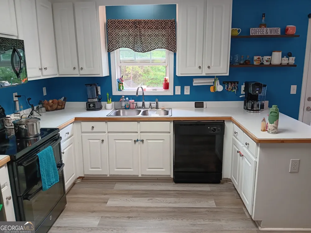 392 Ivy Hills CIR Mount Airy, GA 30563