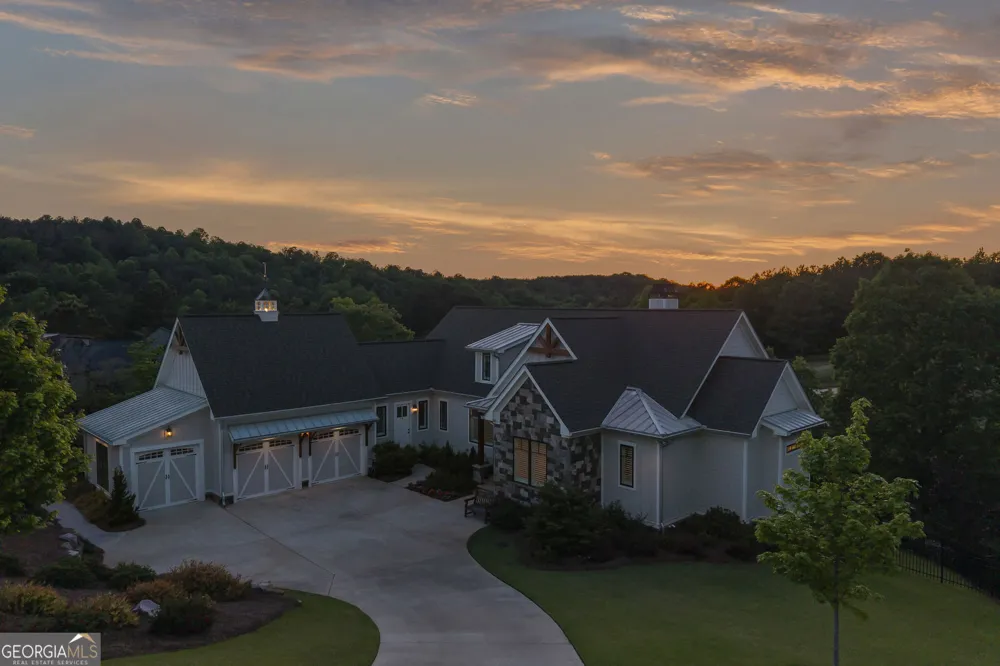 1634 Currahee Club DR Toccoa, GA 30577