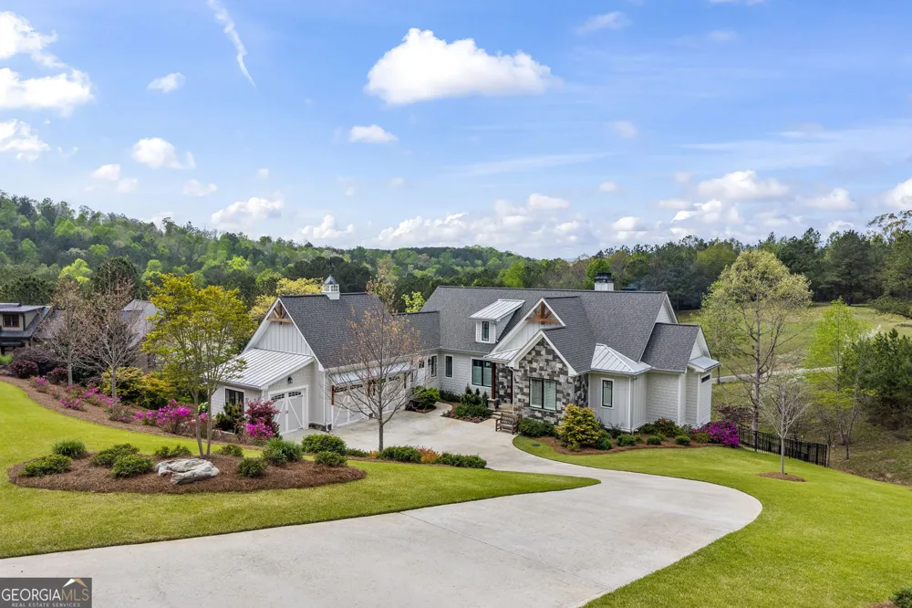 1634 Currahee Club DR Toccoa, GA 30577