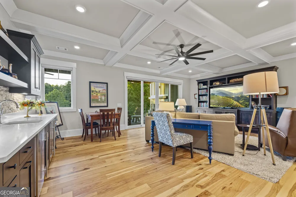 1634 Currahee Club DR Toccoa, GA 30577