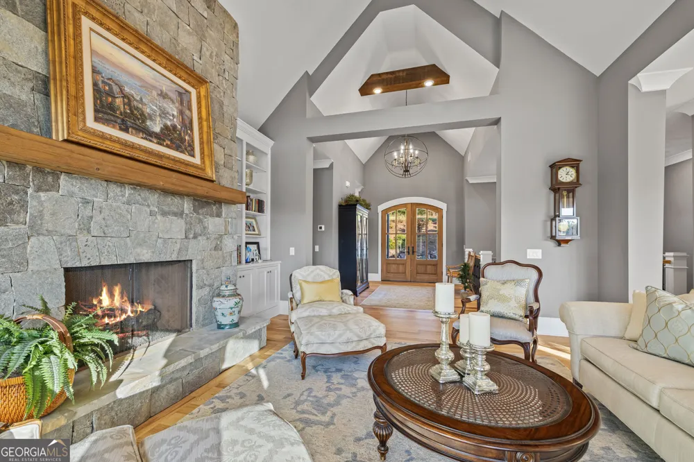 1634 Currahee Club DR Toccoa, GA 30577