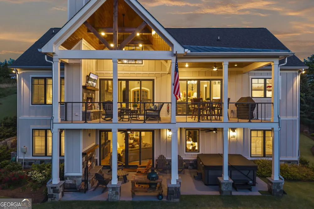 1634 Currahee Club DR Toccoa, GA 30577