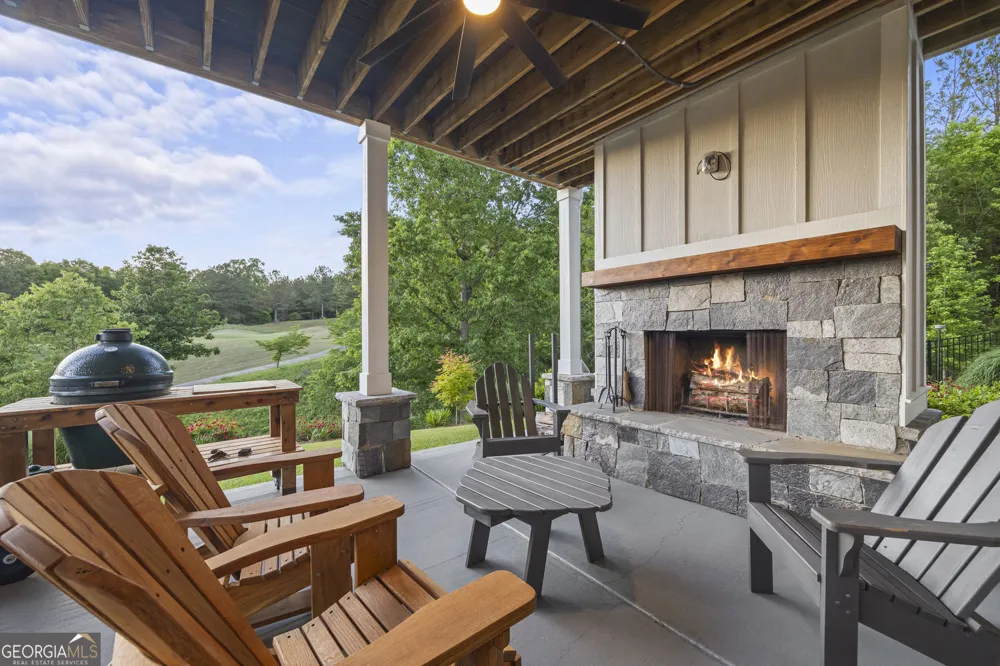 1634 Currahee Club DR Toccoa, GA 30577
