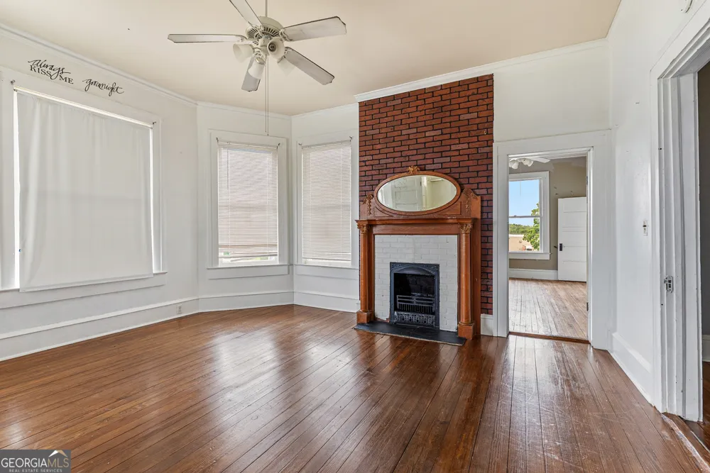 158 Hand AVE W Pelham, GA 31779