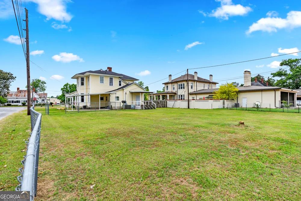 158 Hand AVE W Pelham, GA 31779
