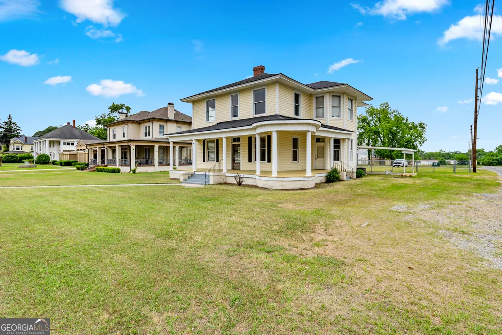 158 Hand AVE W Pelham, GA 31779