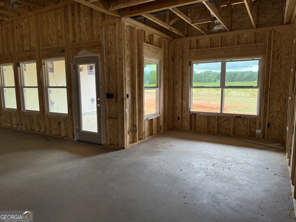 355 Merrybrook RD Williamson, GA 30292