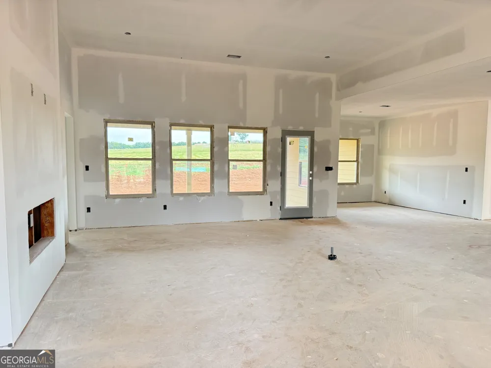 355 Merrybrook RD Williamson, GA 30292