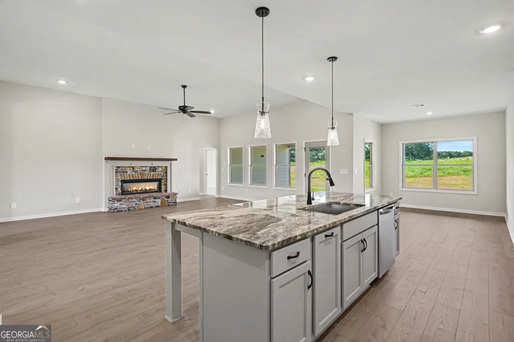 355 Merrybrook RD Williamson, GA 30292
