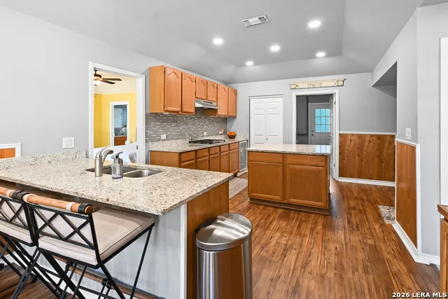 713 Lake Forest Rd. Pipe Creek, TX 78063