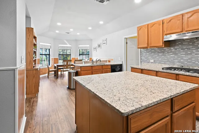 713 Lake Forest Rd. Pipe Creek, TX 78063