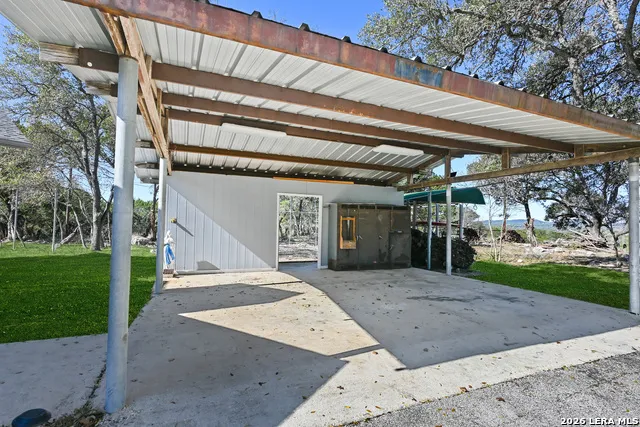 713 Lake Forest Rd. Pipe Creek, TX 78063