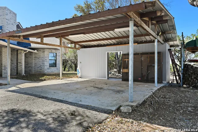 713 Lake Forest Rd. Pipe Creek, TX 78063