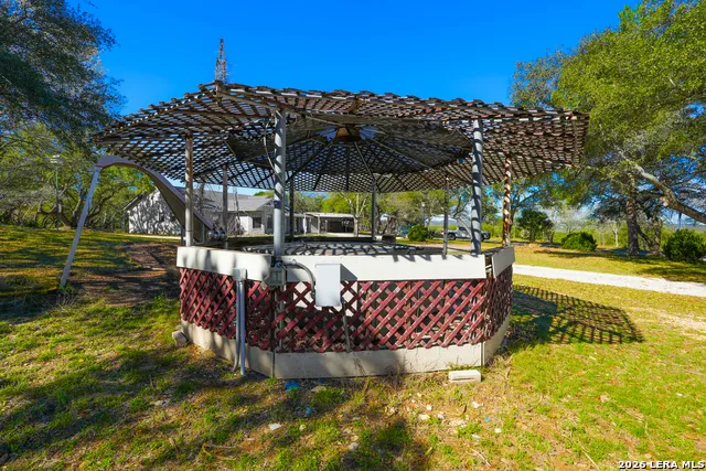 713 Lake Forest Rd. Pipe Creek, TX 78063
