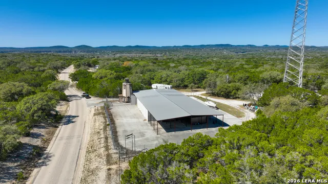 713 Lake Forest Rd. Pipe Creek, TX 78063
