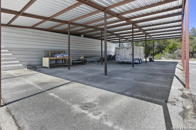 713 Lake Forest Rd. Pipe Creek, TX 78063